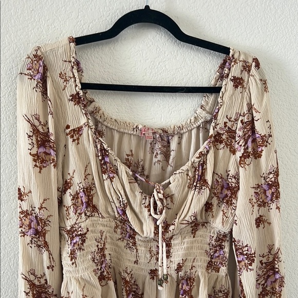 Floral Cream and Purple Women's Top - Picture 2 of 12